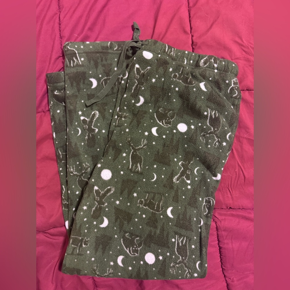 dip Men's Green Pajama Bottoms with Animal and Moon Print
